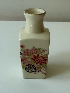 Vintage Floral Ceramic Bud Vase in Cream and Pink